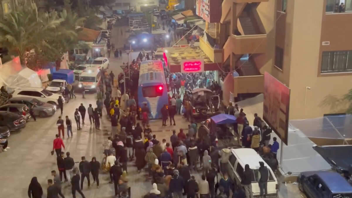 Μέση Ανατολή: Τουλάχιστον 10 νεκροί και 22 τραυματίες από ισραηλινό βομβαρδισμό στη Χαν Γιουνίς
