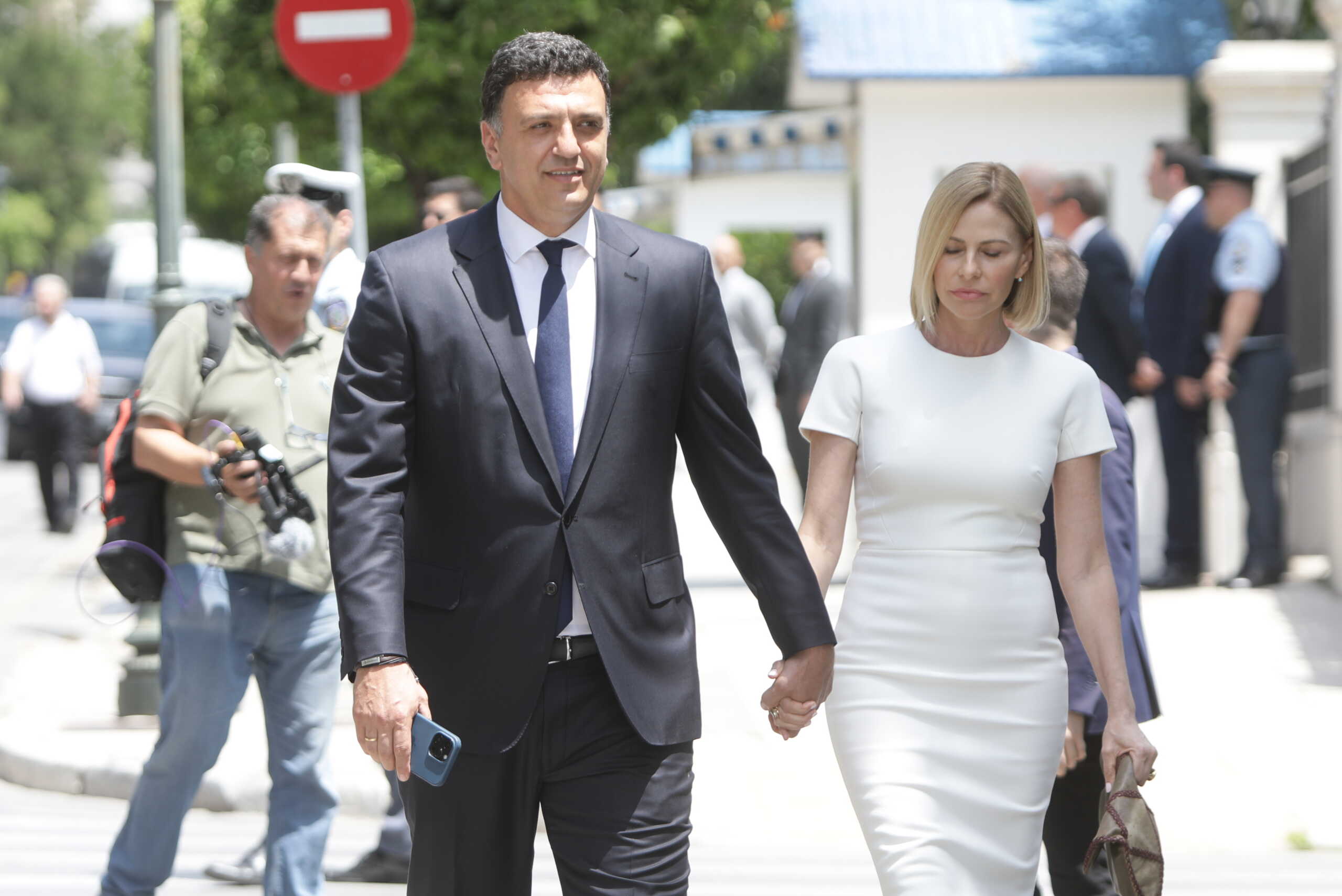 Είσοδος των υπουργών στο Προεδρικό Μέγαρο για την τελετή ορκωμοσίας της νέας κυβέρνησης, Τρίτη 27 Ιουνίου 2023.
(ΒΑΣΙΛΗΣ ΡΕΜΠΑΠΗΣ