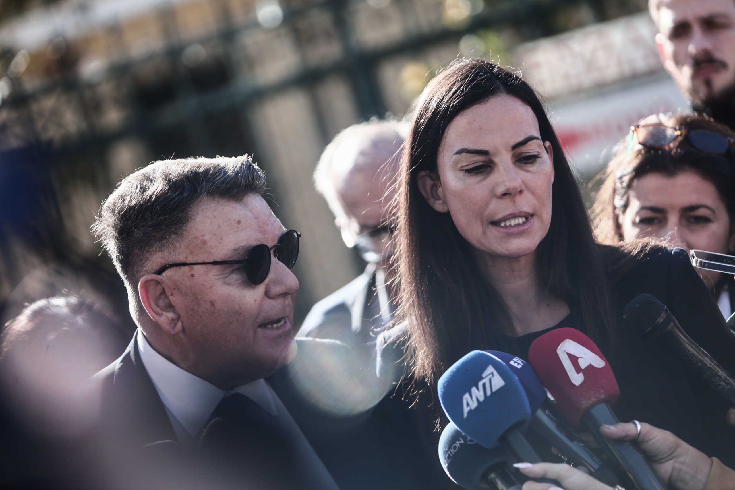 Απολογία στον ανακριτή της παρουσιάστριας και πρώην μοντέλου Εύης Βατίδου, Δευτέρα 13 Νοεμβρίου 2023. Η Εύη Βατίδου κατηγορείται για βαριά σκοπούμενη σωματική βλάβη τετελεσμένη και σε απόπειρα, καθώς φέρεται ότι καταδίωξε και εμβόλισε μία μοτοσυκλέτα με αφορμή πιθανότατα ζημιά που της προκάλεσαν στον καθρέφτη του αυτοκινήτου της τα ξημερώματα της Κυριακής (12
(ΚΩΣΤΑΣ ΤΖΟΥΜΑΣ