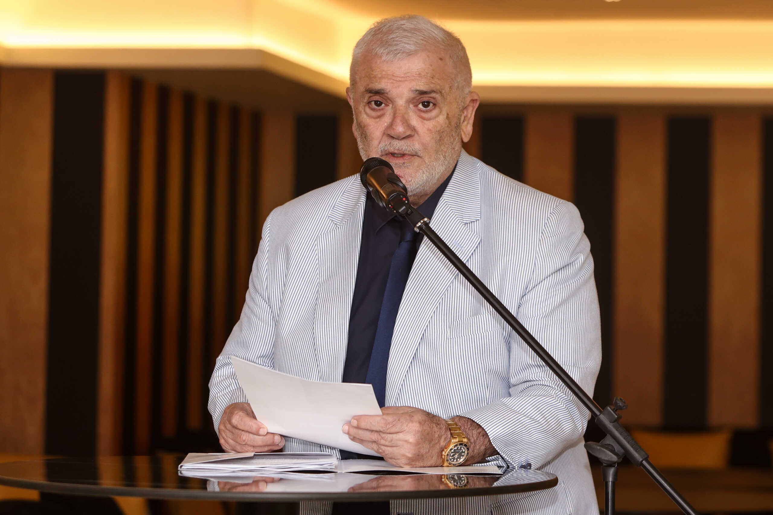 ΕΓΚΑΙΝΙΑ ΤΟΥ ΜΟΥΣΕΙΟΥ ΠΡΟΣΦΥΓΙΚΟΥ ΕΛΛΗΝΙΣΜΟΥ ΣΤΟ ΓΗΠΕΔΟ ΤΗΣ ΑΕΚ (ΘΑΝΑΣΗΣ ΔΗΜΟΠΟΥΛΟΣ