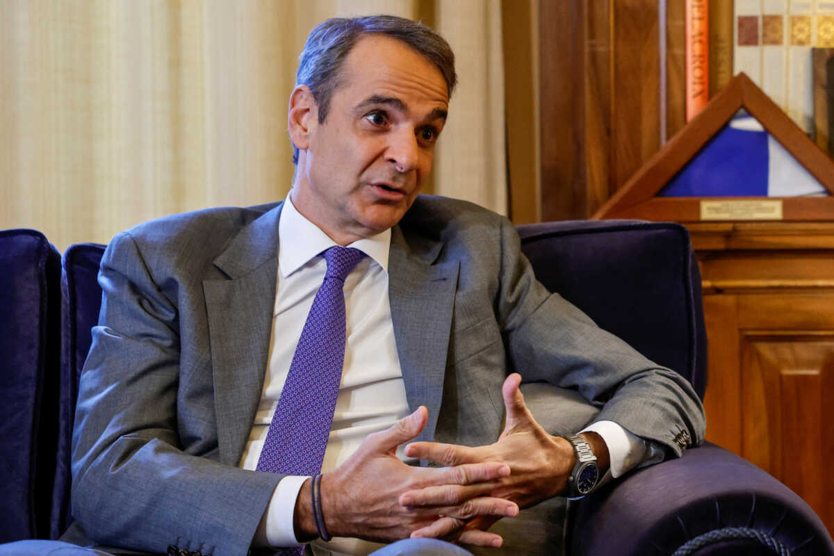 Greek prime minister Kyriakos Mitsotakis talks with Greek president Katerina Sakellaropoulou (not pictured) during their meeting at the presidential palace in Athens, Greece November 29, 2023. REUTERS