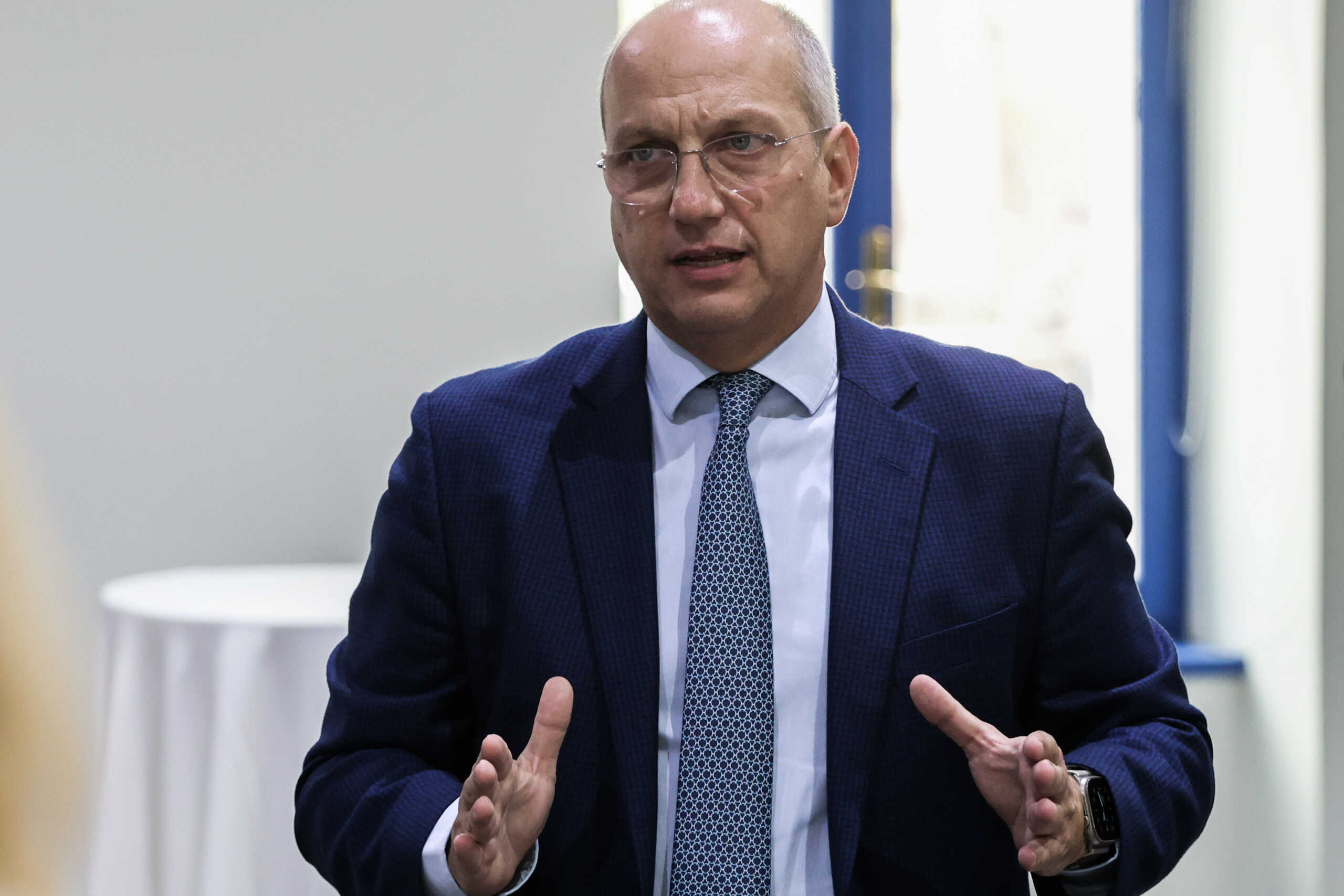 Συνάντηση του υπουργού Προστασίας του Πολίτη Γιάννη Οικονόμου με δημοσιογράφους, Δευτέρα 2 Οκτωβρίου 2023. 
(ΓΙΩΡΓΟΣ ΚΟΝΤΑΡΙΝΗΣ