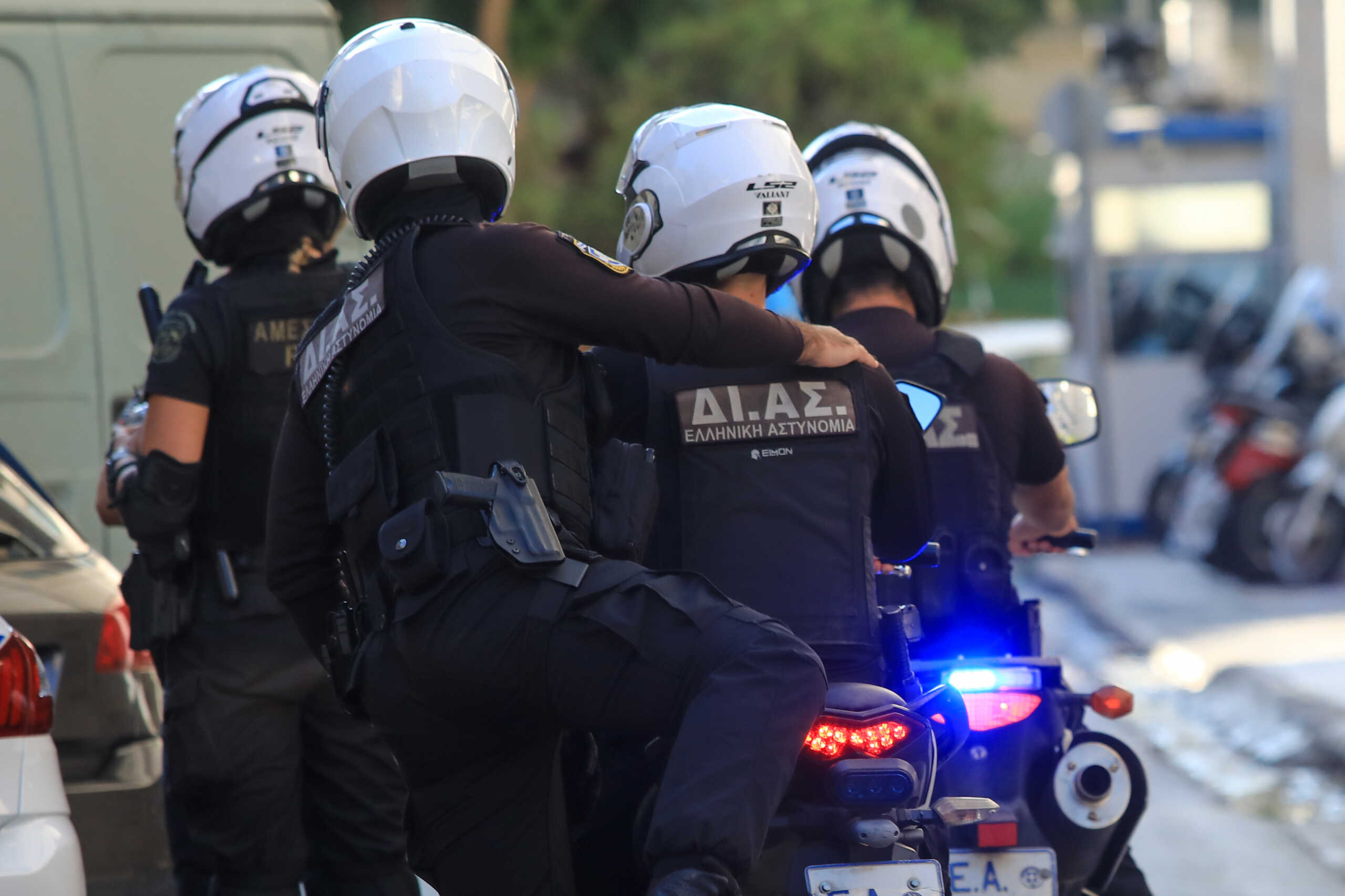 Κυψέλη: Συνελήφθησαν δυο άτομα για κατοχή ναρκωτικών – Βρέθηκαν συσκευασίες κάνναβης στο αυτοκίνητό τους