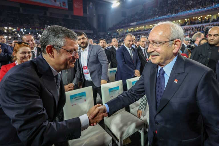 Αλλαγή σελίδας στην Ιστορία του τουρκικού CHP! Νέος πρόεδρος ο Οζγκιούρ Οζέλ - Διαδέχεται τον Κεμάλ Κιλιτσντάρογλου