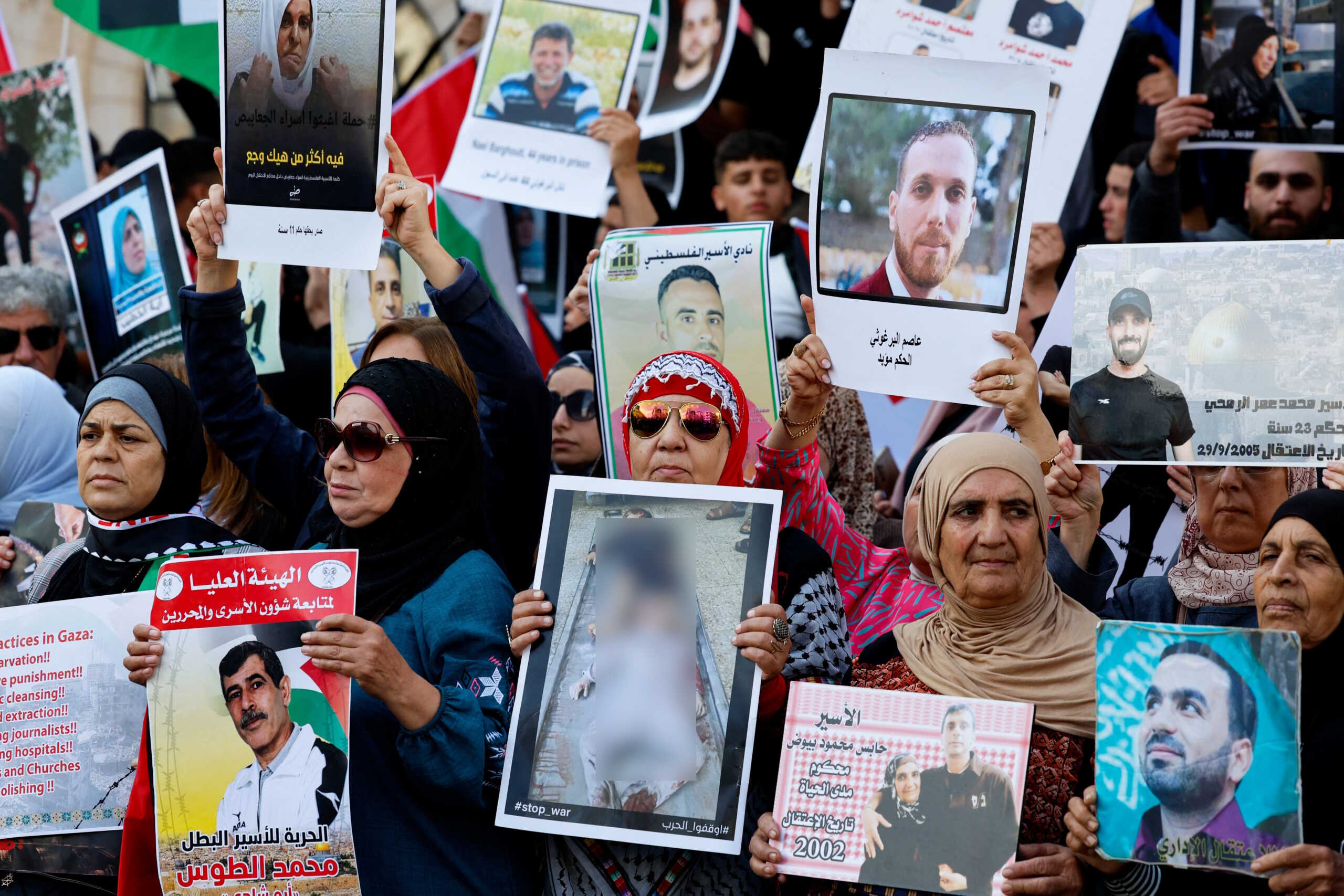 SENSITIVE MATERIAL. THIS IMAGE MAY OFFEND OR DISTURB    People hold a demonstration demanding the release of Palestinians held in Israeli prisons, in Ramallah, in the Israeli-occupied West Bank November 14, 2023. REUTERS