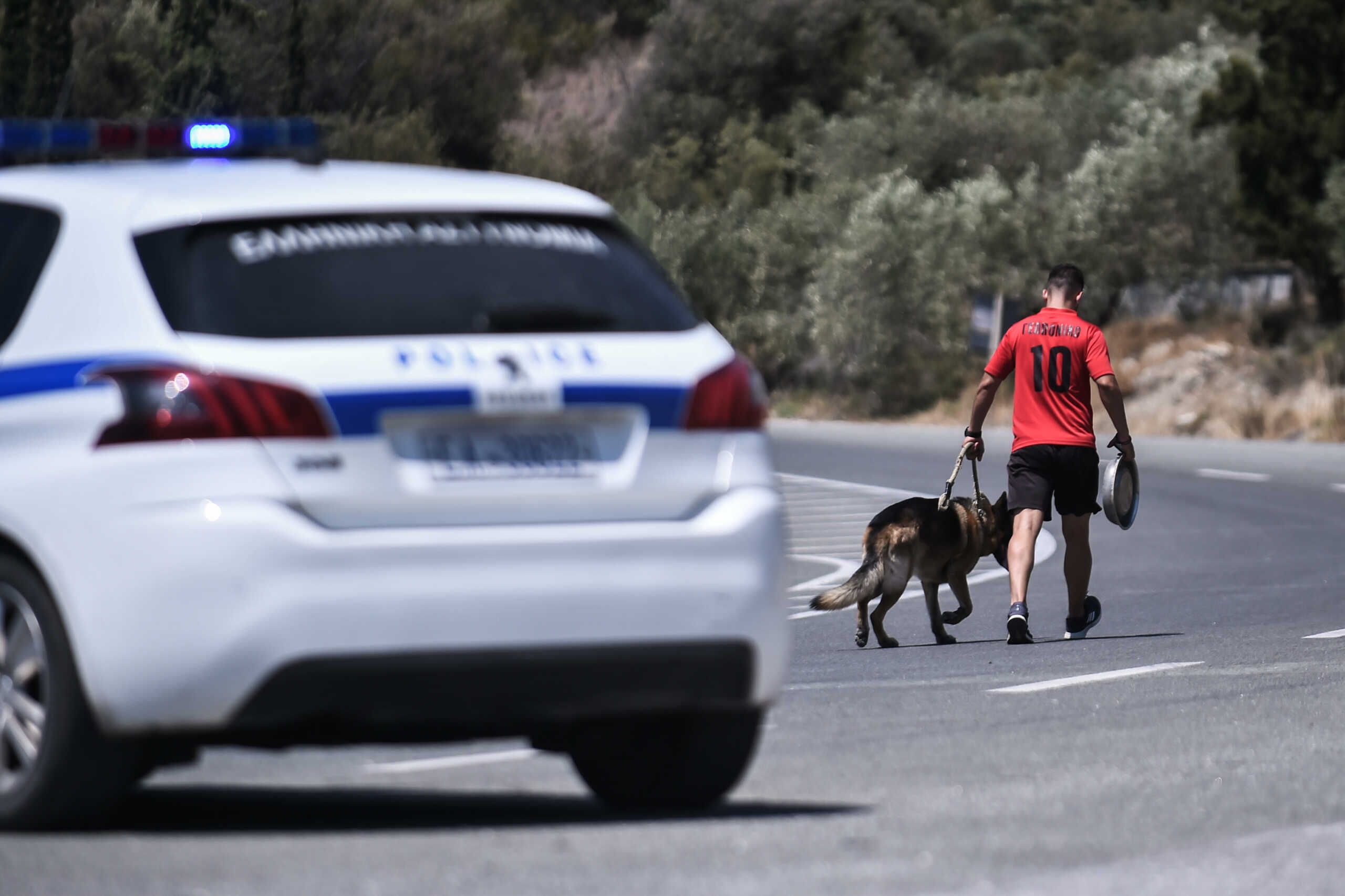 Καταστροφές στη Νέα Αγχίαλο Μαγνησίας από τις εκρήξεις σε αποθήκη πυρομαχικών της Πολεμικής Αεροπορίας εξαιτίας της πυρκαγιάς, Παρασκευή 28 Ιουλίου 2023. 
(ΒΑΣΙΛΗΣ ΟΙΚΟΝΟΜΟΥ