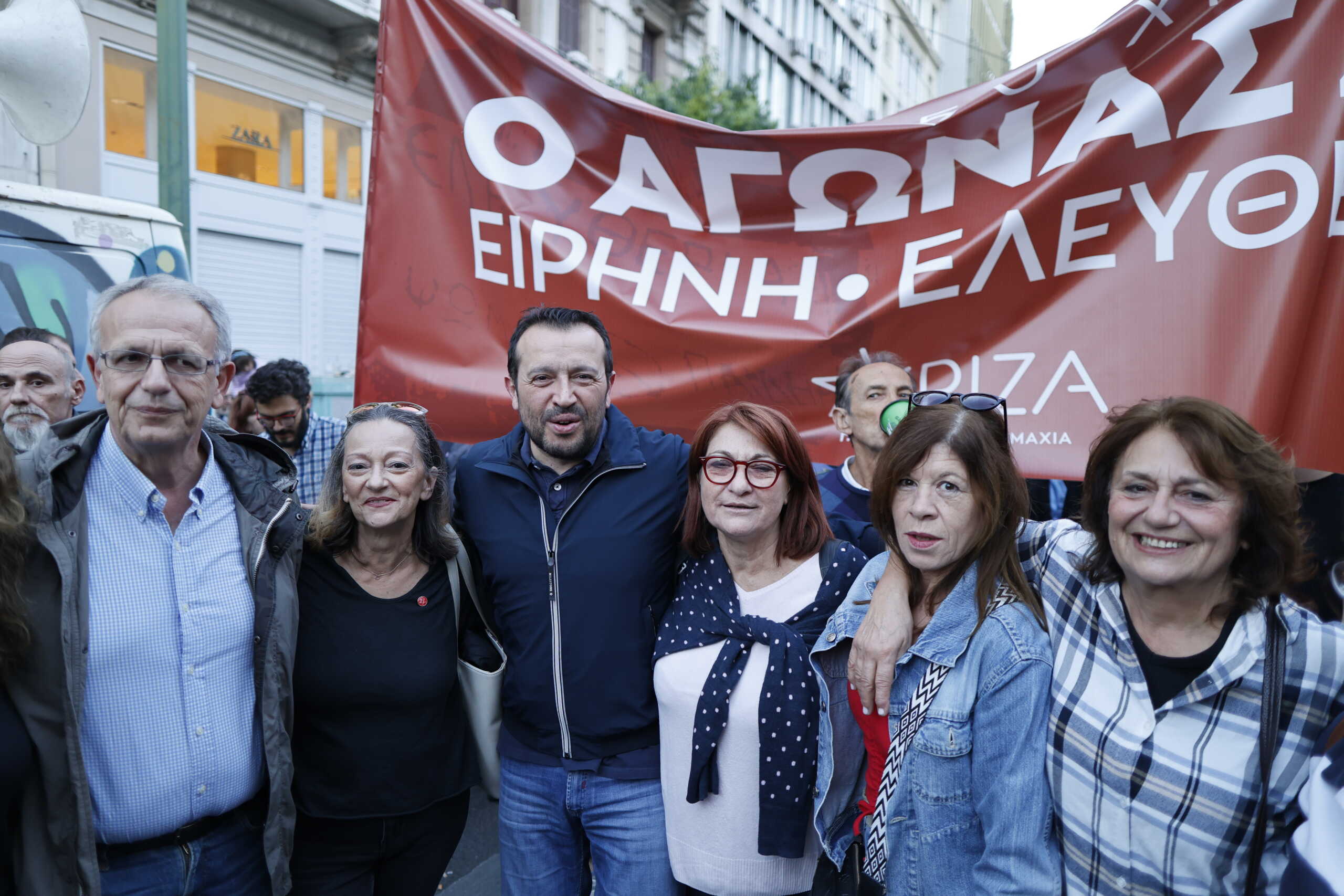 Πολιτικά κόμματα και πολιτικοί στην πορεία για την 50η επέτειο από την εξέγερση του Πολυτεχνείου, Παρασκευή 17 Νοεμβρίου 2023.
(ΓΙΩΡΓΟΣ ΚΟΝΤΑΡΙΝΗΣ