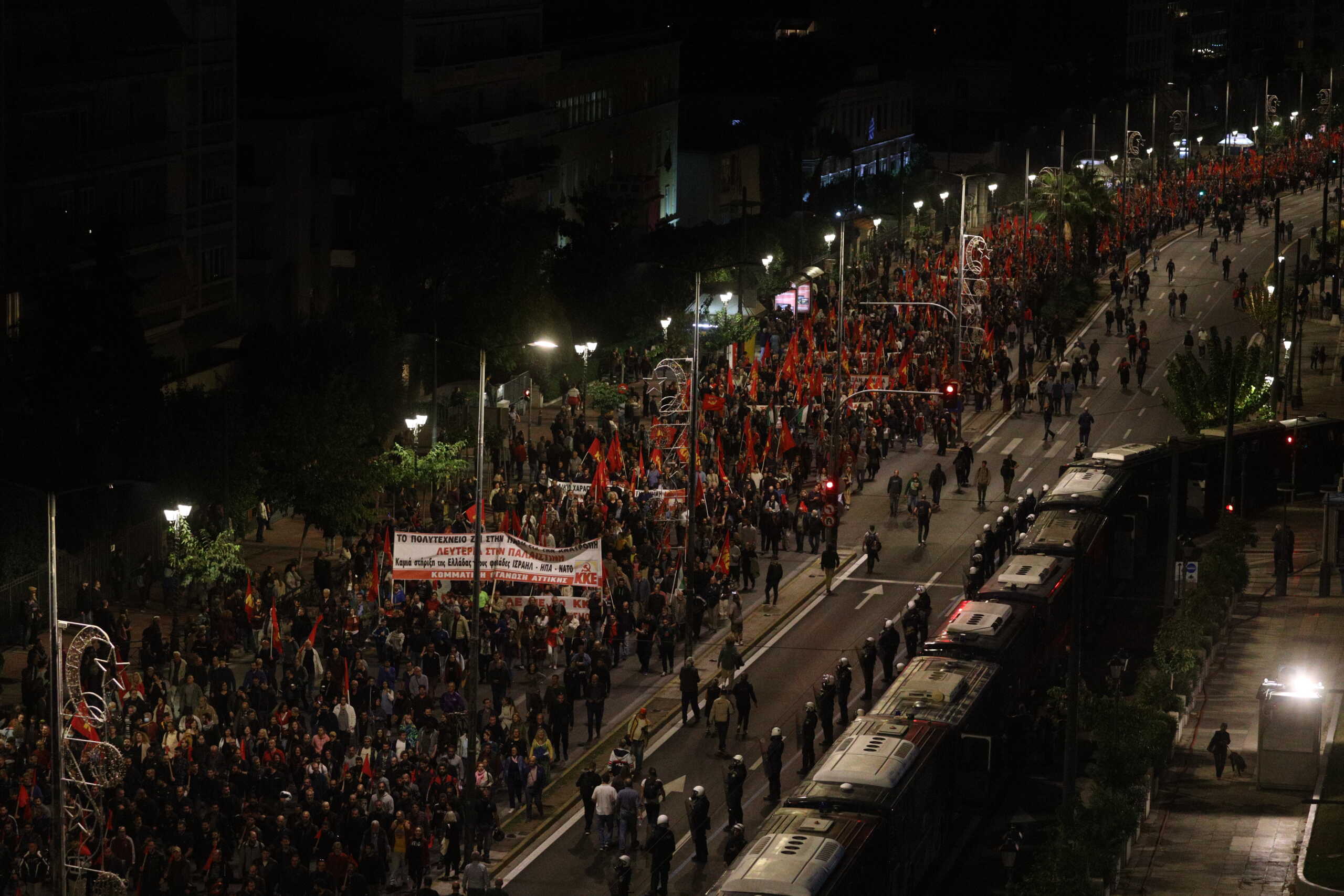 Πολυτεχνείο 2023: Χιλιάδες κόσμου στην πορεία για την 50η επέτειο από την εξέγερση