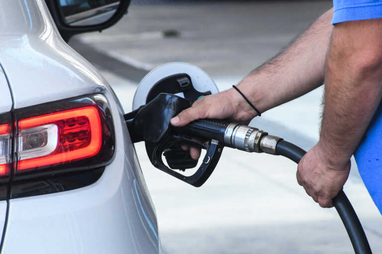 Ξεκινούν άμεσα έλεγχοι για αισχροκέρδεια και φοροδιαφυγή στα καύσιμα εν αναμονή της αύξησης της τιμής τους