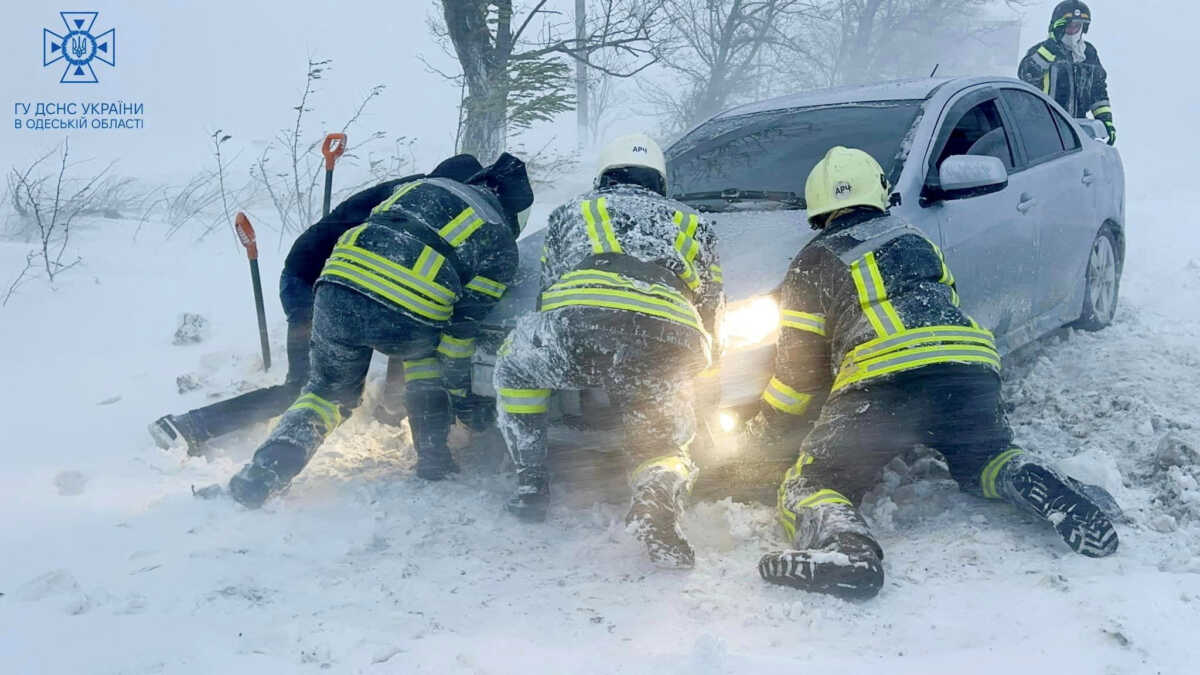 Ουκρανία: 10 νεκροί από τις χιονοθύελλες