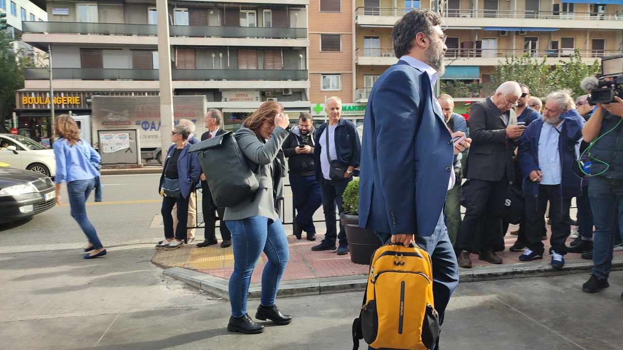 ΣΥΡΙΖΑ: Πεδίο μάχης η Κεντρική Επιτροπή – Η ντρίμπλα Κασσελάκη με το δημοψήφισμα και οι αντιδράσεις