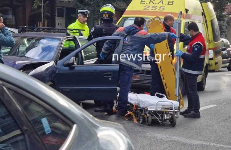 Τροχαίο στη Θεσσαλονίκη: «Είχε σοβαρό πρόβλημα υγείας» λέει η σύζυγος του οδηγού που έπαθε ανακοπή