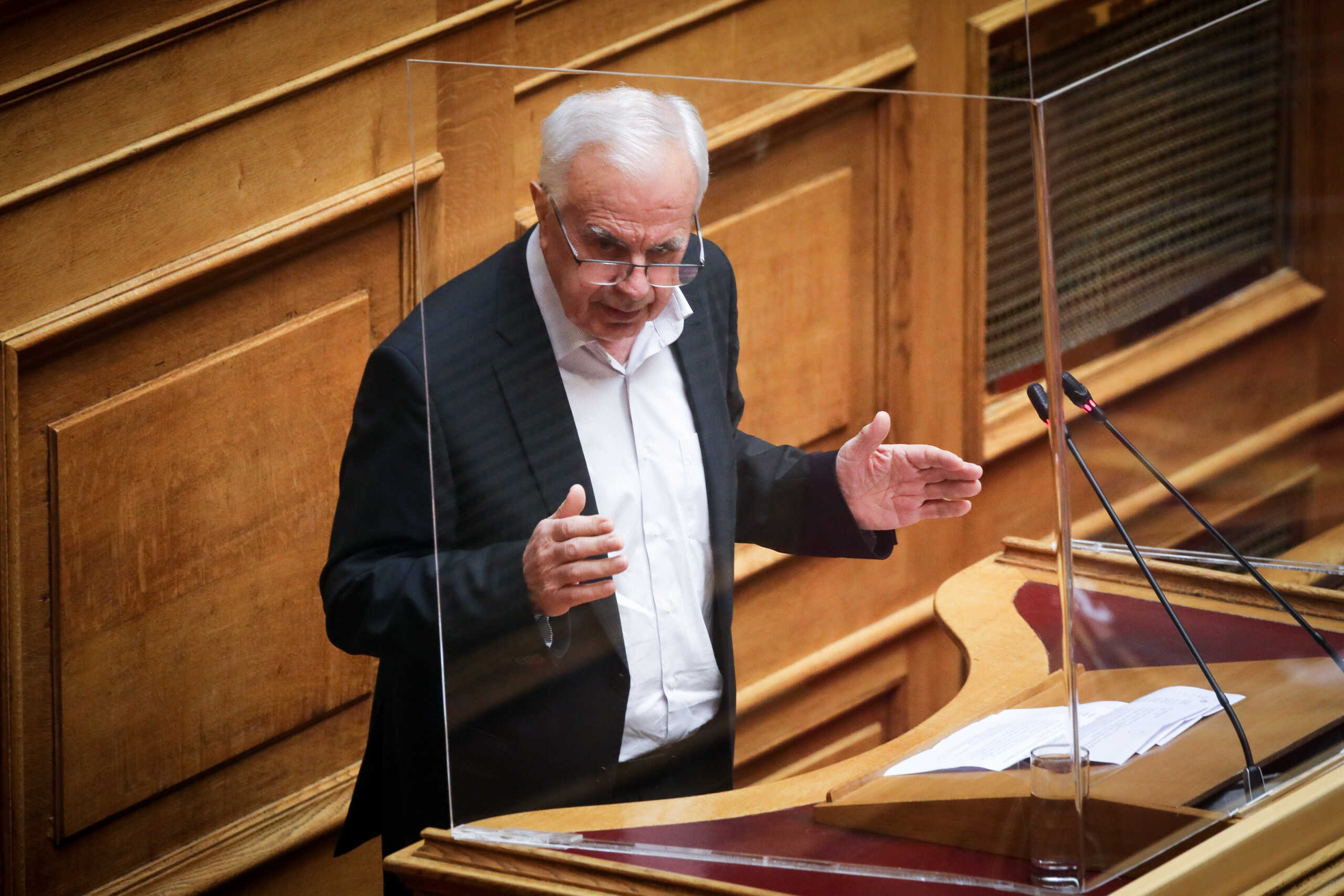 Συζήτηση στην Ολομέλεια της Βουλής, των άρθρων και του συνόλου του σχεδίου νόμου