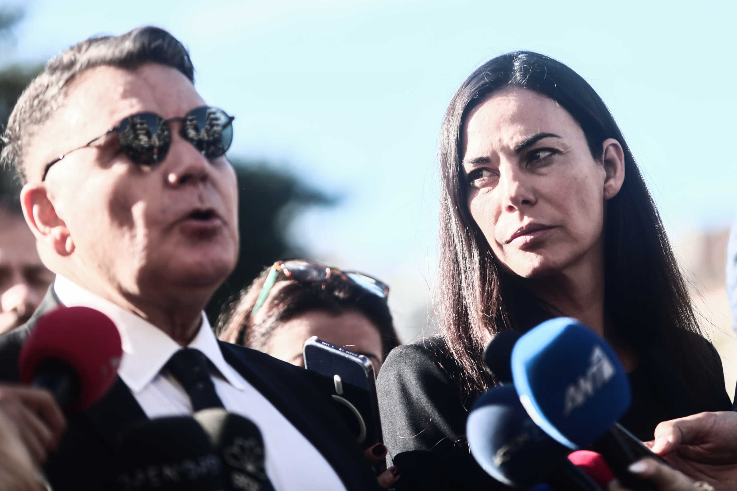 Απολογία στον ανακριτή της παρουσιάστριας και πρώην μοντέλου Εύης Βατίδου, Δευτέρα 13 Νοεμβρίου 2023. Η Εύη Βατίδου κατηγορείται για βαριά σκοπούμενη σωματική βλάβη τετελεσμένη και σε απόπειρα, καθώς φέρεται ότι καταδίωξε και εμβόλισε μία μοτοσυκλέτα με αφορμή πιθανότατα ζημιά που της προκάλεσαν στον καθρέφτη του αυτοκινήτου της τα ξημερώματα της Κυριακής (12
(ΚΩΣΤΑΣ ΤΖΟΥΜΑΣ
