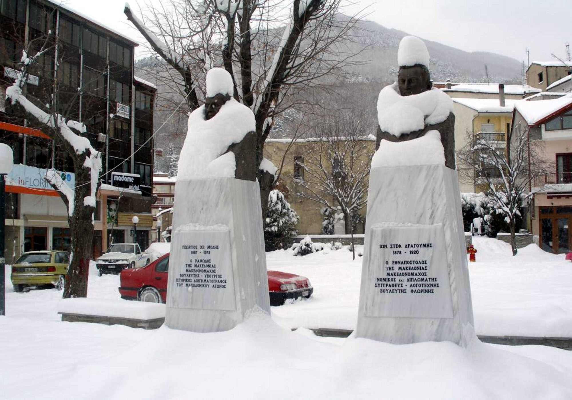 Καιρός – Φλώρινα: Η κακοκαιρία Bettina έφερε χιόνια μέσα στην πόλη, δείτε εικόνες