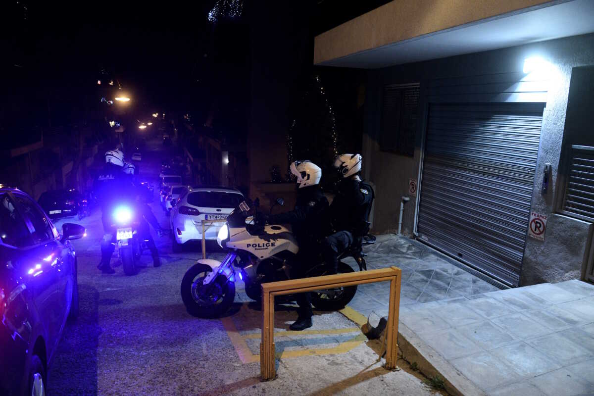Έκρηξη σε πολυκατοικια με γκαζάκια στην οδό Δικαιάρχου στο Παγκράτι, Τρίτη 22 Δεκεμβρίου 2020. (EUROKINISSI