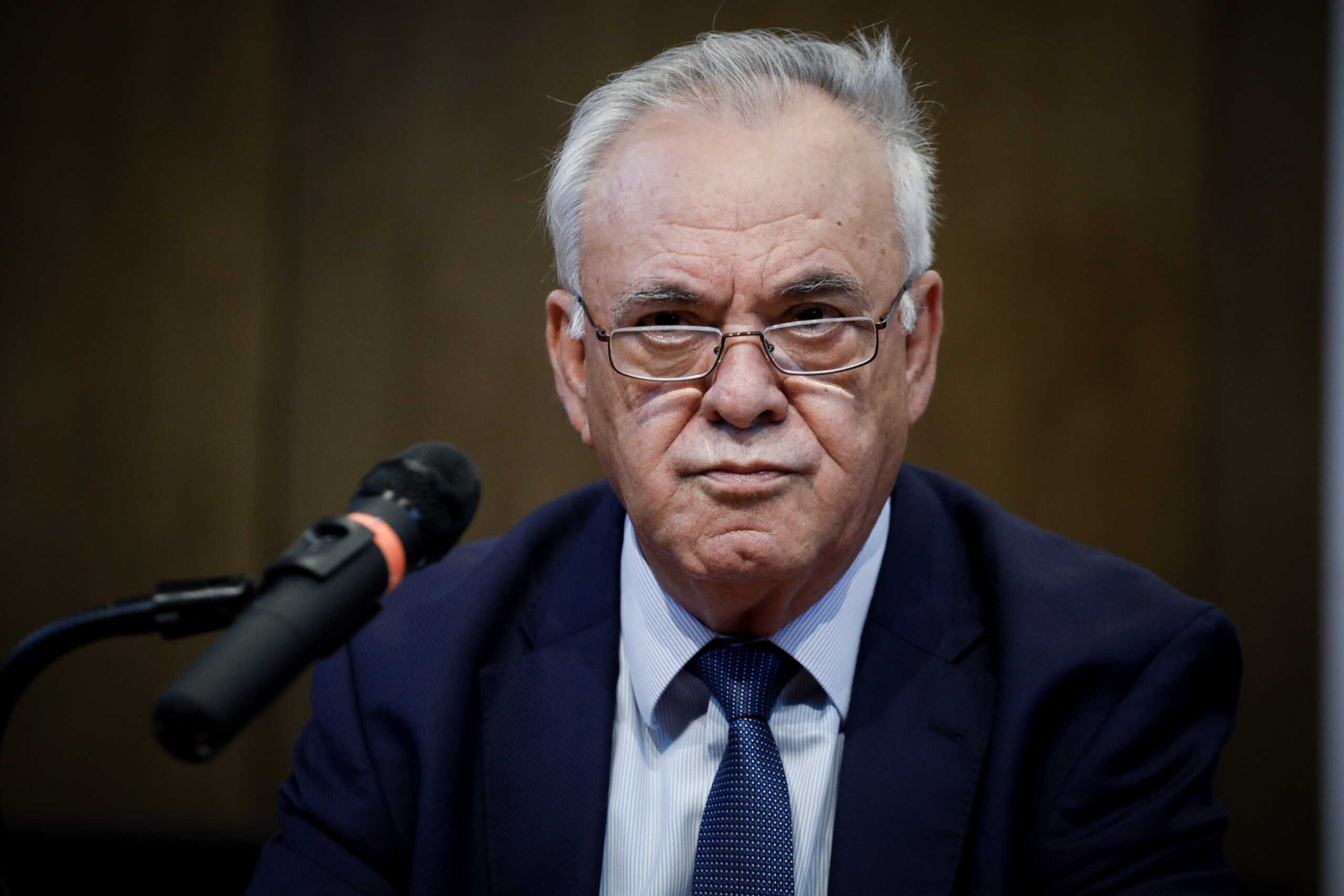 Ο Γιάννης Δραγασάκης παραιτείται από την Κεντρική Επιτροπή του ΣΥΡΙΖΑ αλλά παραμένει μέλος του κόμματος