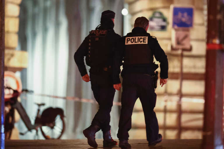 Γαλλία: Παρουσία αστυνομικών έξω από κάθε εκκλησία ενόψει Πάσχα υπό τον φόβο τρομοκρατικής επίθεσης