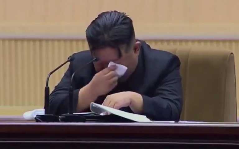 «Έσπασε» ο Κιμ Γιονγκ Ουν και έβαλε τα κλάματα σε ομιλία του για την υπογεννητικότητα στη Βόρεια Κορέα