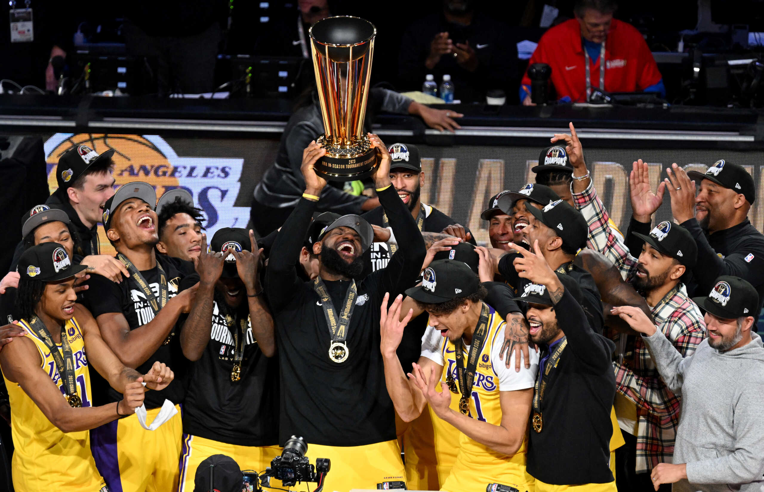 NBA: Oι Λος Άντζελες Λέικερς κατέκτησαν το πρώτο Κύπελλο στην ιστορία