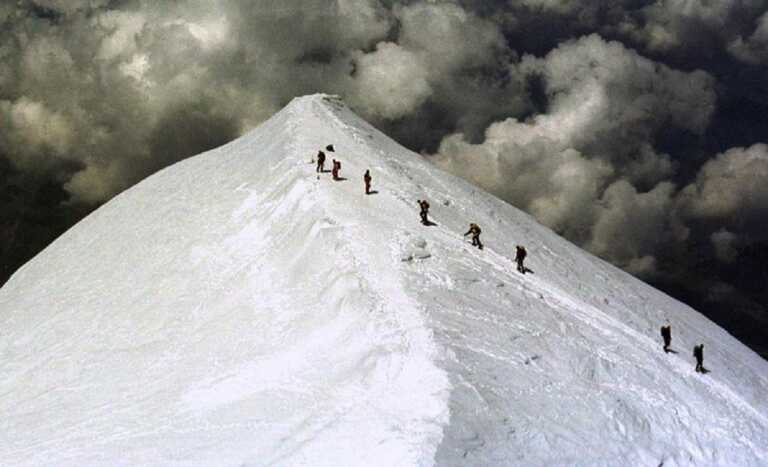 Γαλλία: Δύο νεκροί από χιονοστιβάδα στις Άλπεις – Νεκρός ορειβάτης που έπεσε από μεγάλο ύψος