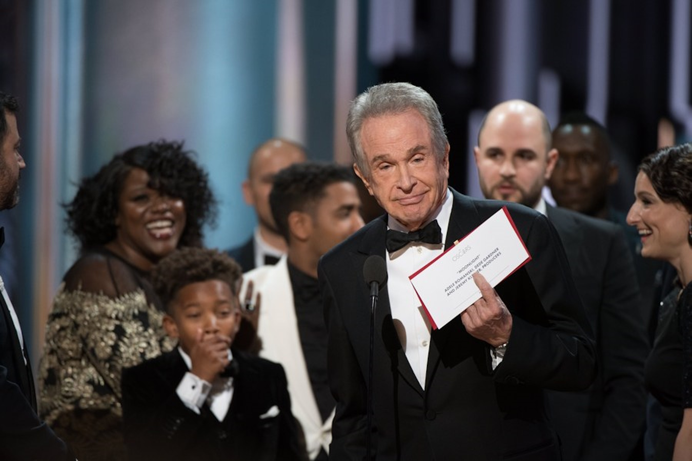epa05818116 A handout photo made available by the Academy of Motion Picture Arts and Science (AMPAS) on 26 February 2017 shows the cast of 'La La Land' mistakenly awarded the Oscar for Best Picture from presenters Faye Dunaway and Warren Beatty during the 89th annual Academy Awards ceremony at the Dolby Theatre in Hollywood, California, USA, 26 February 2017. The Oscars were presented for outstanding individual or collective efforts in 24 categories in filmmaking.  EPA