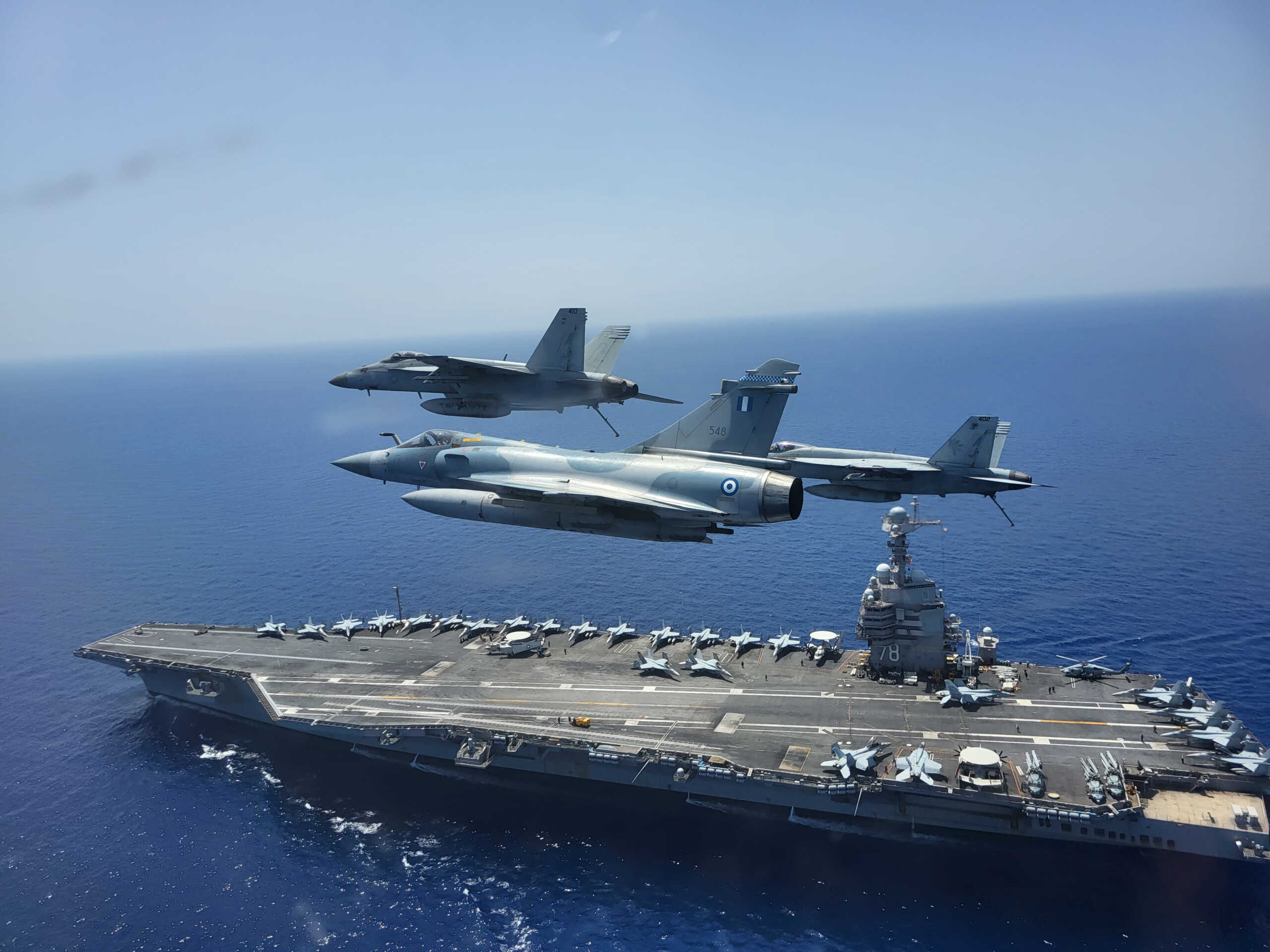 Χανιά: Επιστρέφει στη βάση της Σούδας το πυρηνοκίνητο αεροπλανοφόρο «USS Gerald Ford»