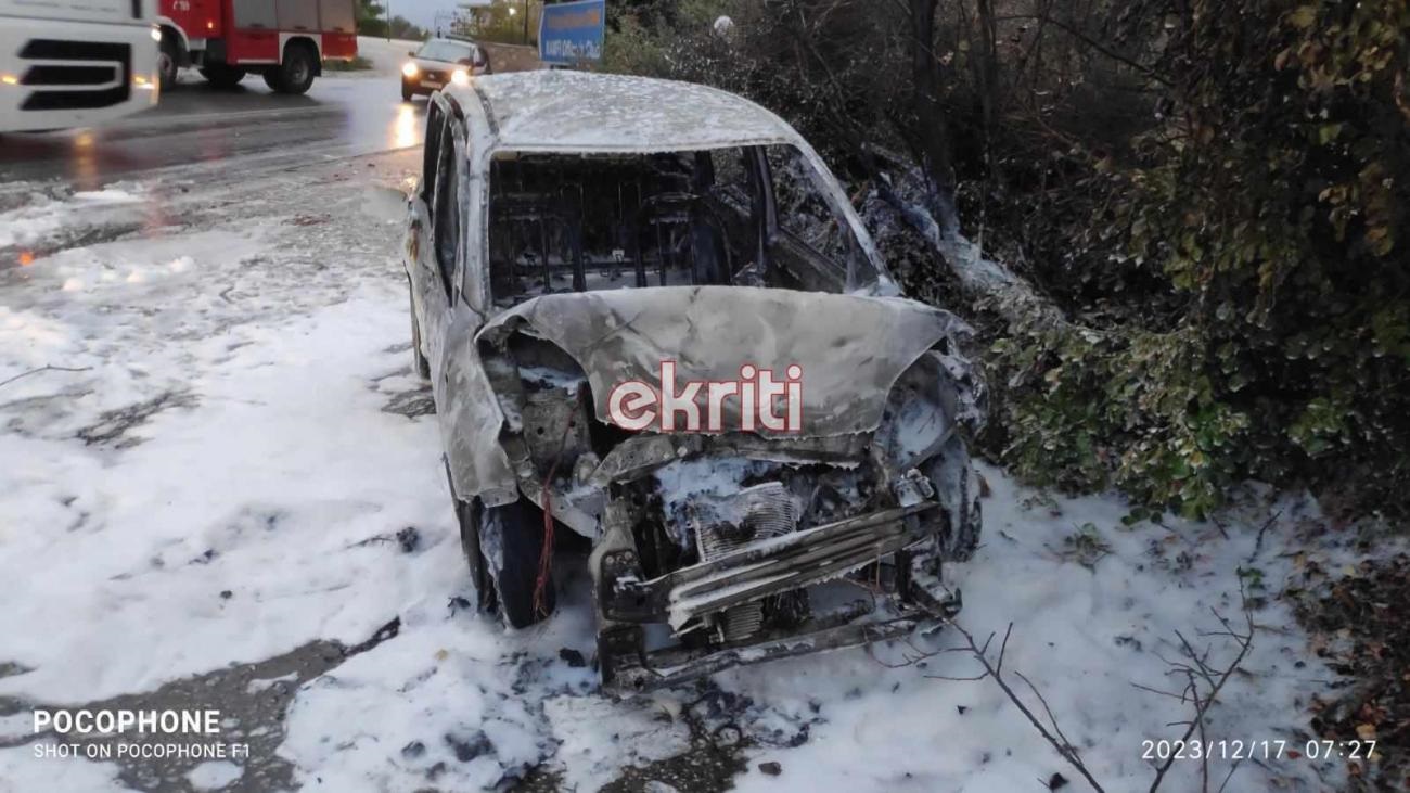 Κρήτη: Στάχτη έγιναν τρία αυτοκίνητα σε Ρέθυμνο και Χανιά – Το ένα εν κινήσει