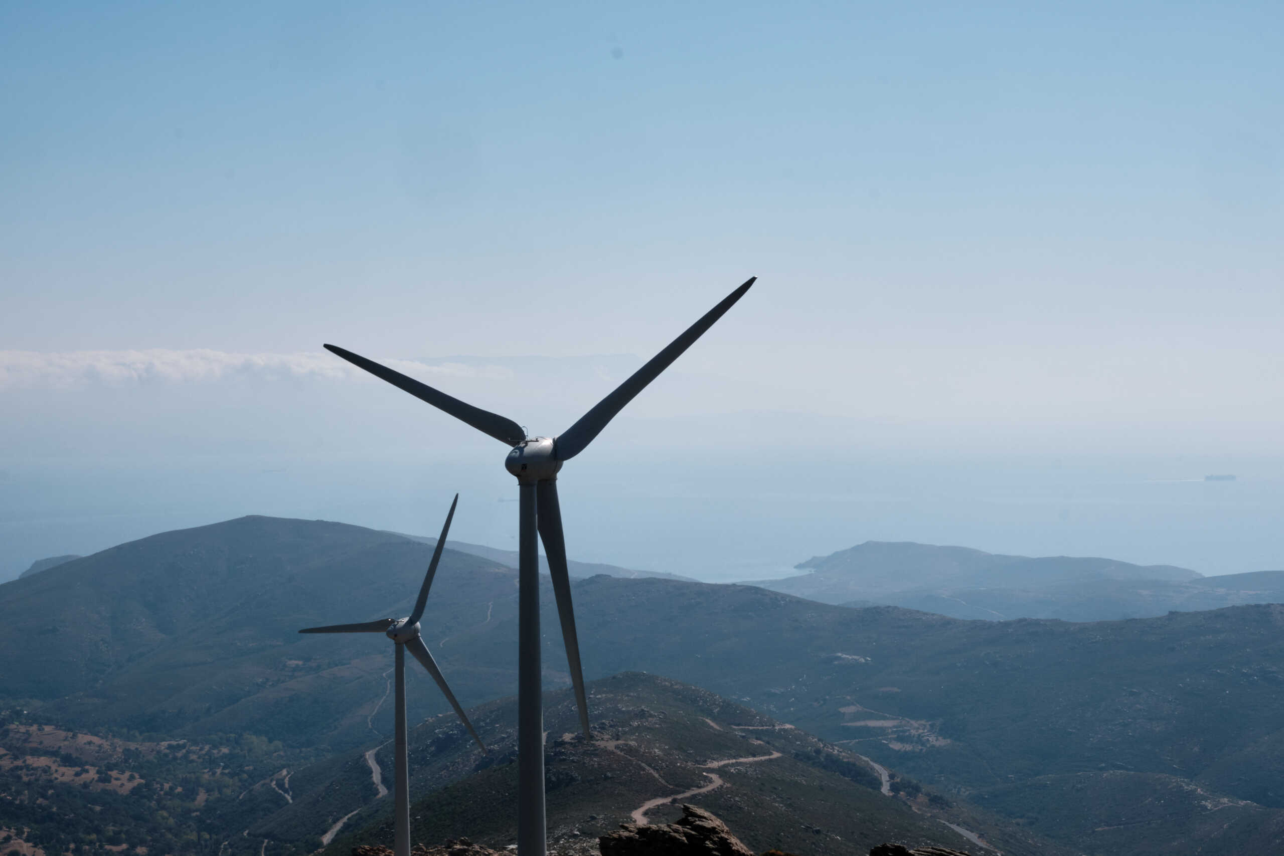 Συμφωνία ΔΕΗ – Ανανεώσιμες με Ομίλους Κοπελούζου και Σαμαρά για το Υπεράκτιο Αιολικό Πάρκο 216 ΜW ανοικτά της Αλεξανδρούπολης