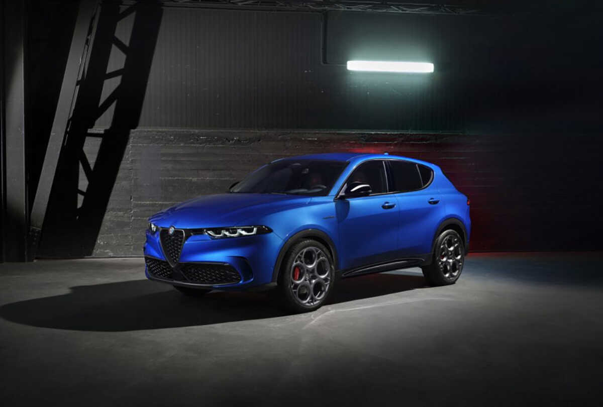 Δείτε και δοκιμάστε την εντυπωσιακή Alfa Romeo Tonale στο Golden Hall