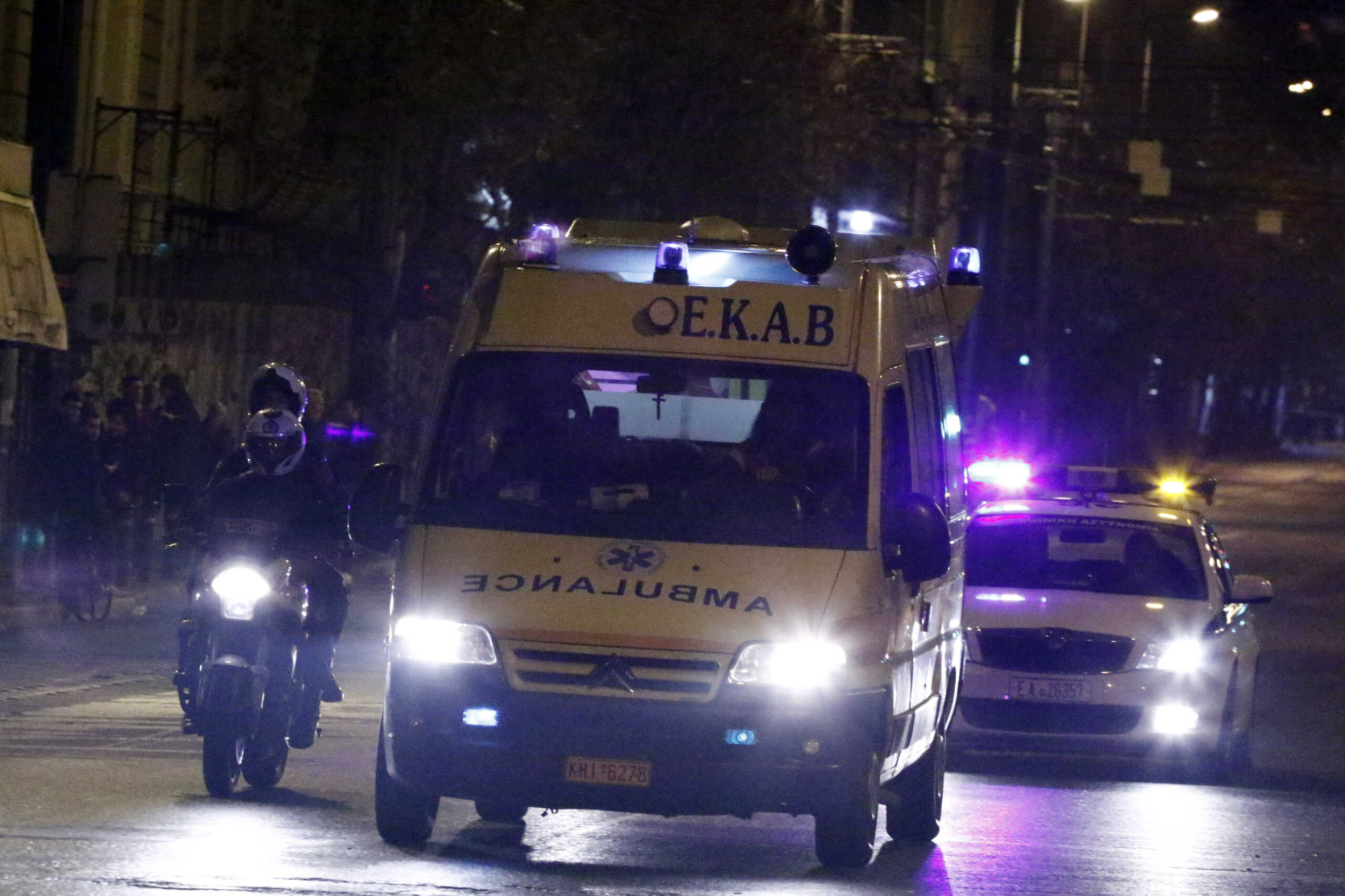 Θεσσαλονίκη: Καραμπόλα 6 οχημάτων και 2 ανατροπές αυτοκινήτων το βράδυ του Σαββάτου