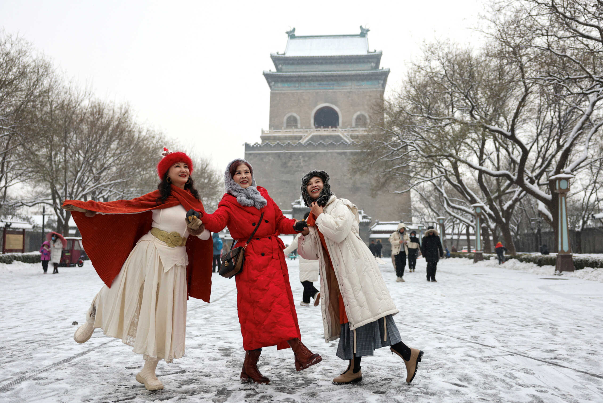 Κίνα: Τα χιόνια «παρέλυσαν» το Πεκίνο – Τηλεργασία, κλειστά σχολεία και ακυρώσεις δρομολογίων επέβαλαν οι Αρχές