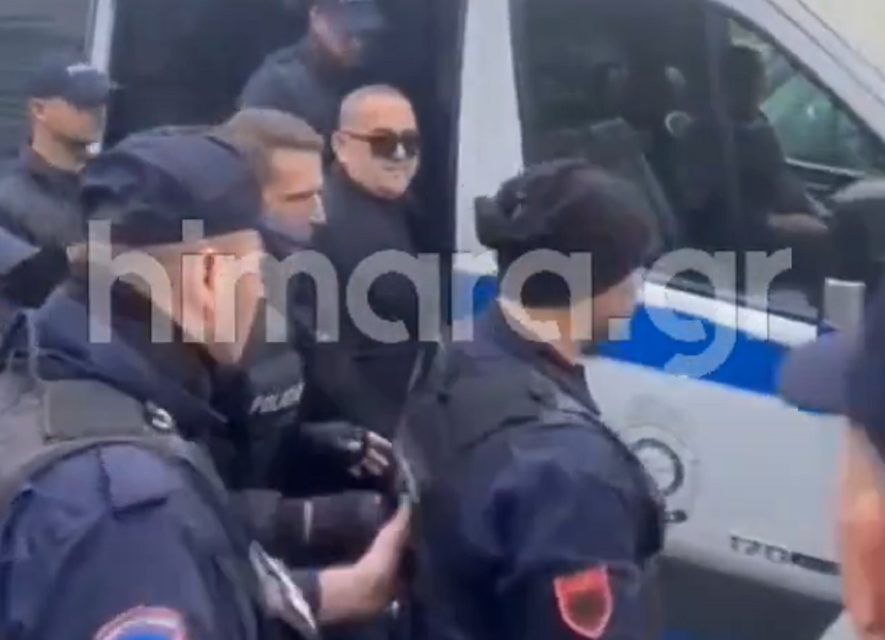 Φρέντι Μπελέρης: Η 6ωρη άδεια για την κηδεία της γιαγιάς του ήταν τελικά δέκα λεπτά