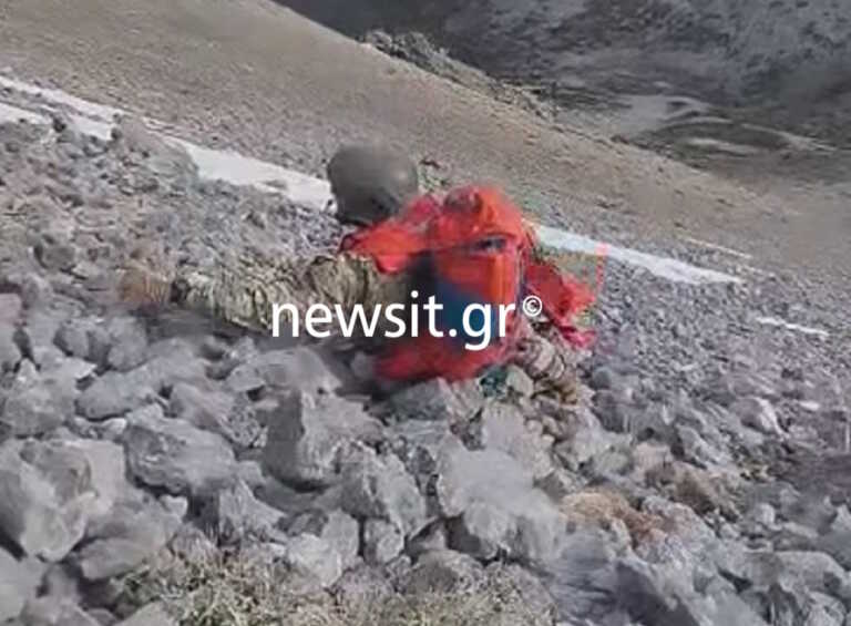 Οι δραματικές στιγμές της διάσωσης του ορειβάτη που τραυματίστηκε στο όρος Δίρφη - «Ανέβηκε μόνος και χωρίς κράνος»