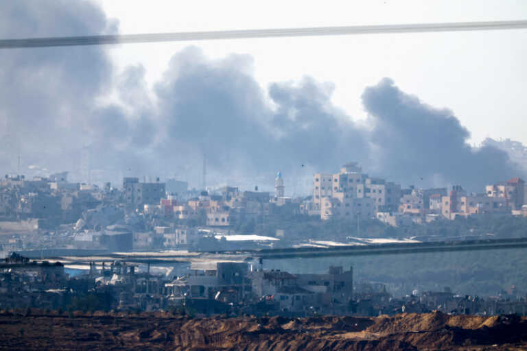 «Καμπανάκι» Μακρόν σε Ισραήλ: «Ο πόλεμος θα κρατήσει 10 χρόνια αν θέλει να καταστρέψει ολοκληρωτικά τη Χαμάς»