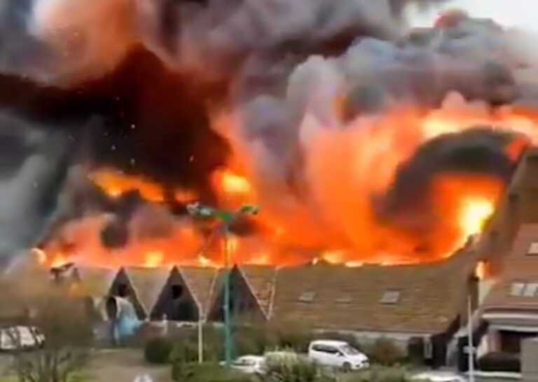 Καταστράφηκε ολοσχερώς το γήπεδο της Γκραβελίν μετά από πυρκαγιά - Συγκλονιστικά βίντεο και εικόνες
