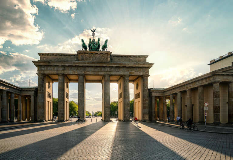Γερμανία: Συμφωνία στον κυβερνητικό συνασπισμό για το κλείσιμο της «τρύπας» στον προϋπολογισμό του 2024