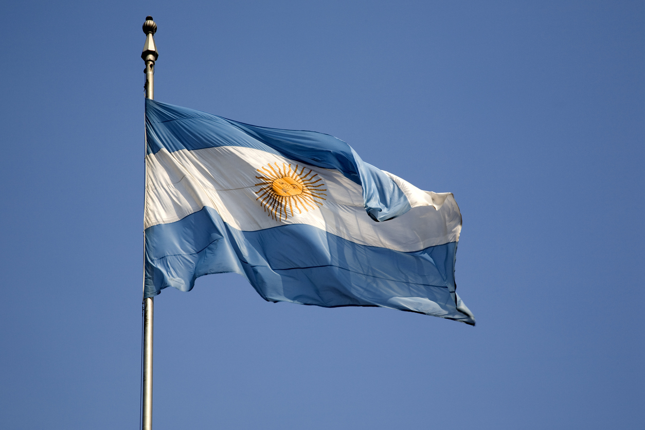 Αργεντινή: Που οφείλεται η αντίφαση μεταξύ της οικονομικής κρίσης και της χρηματιστηριακής «έκρηξης» – Οι ευκαιρίες και οι κίνδυνοι