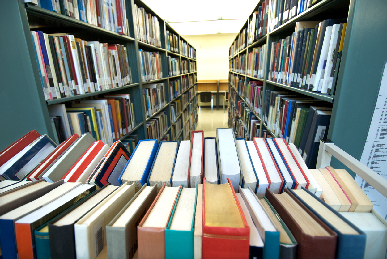 ΔΥΠΑ: Μέχρι το τέλος Δεκεμβρίου θα μπορούν να ενεργοποιούνται τα voucher βιβλίων