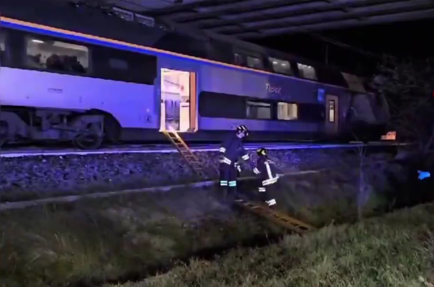 Ιταλία: 17 τραυματίες μετά από σύγκρουση δυο τρένων