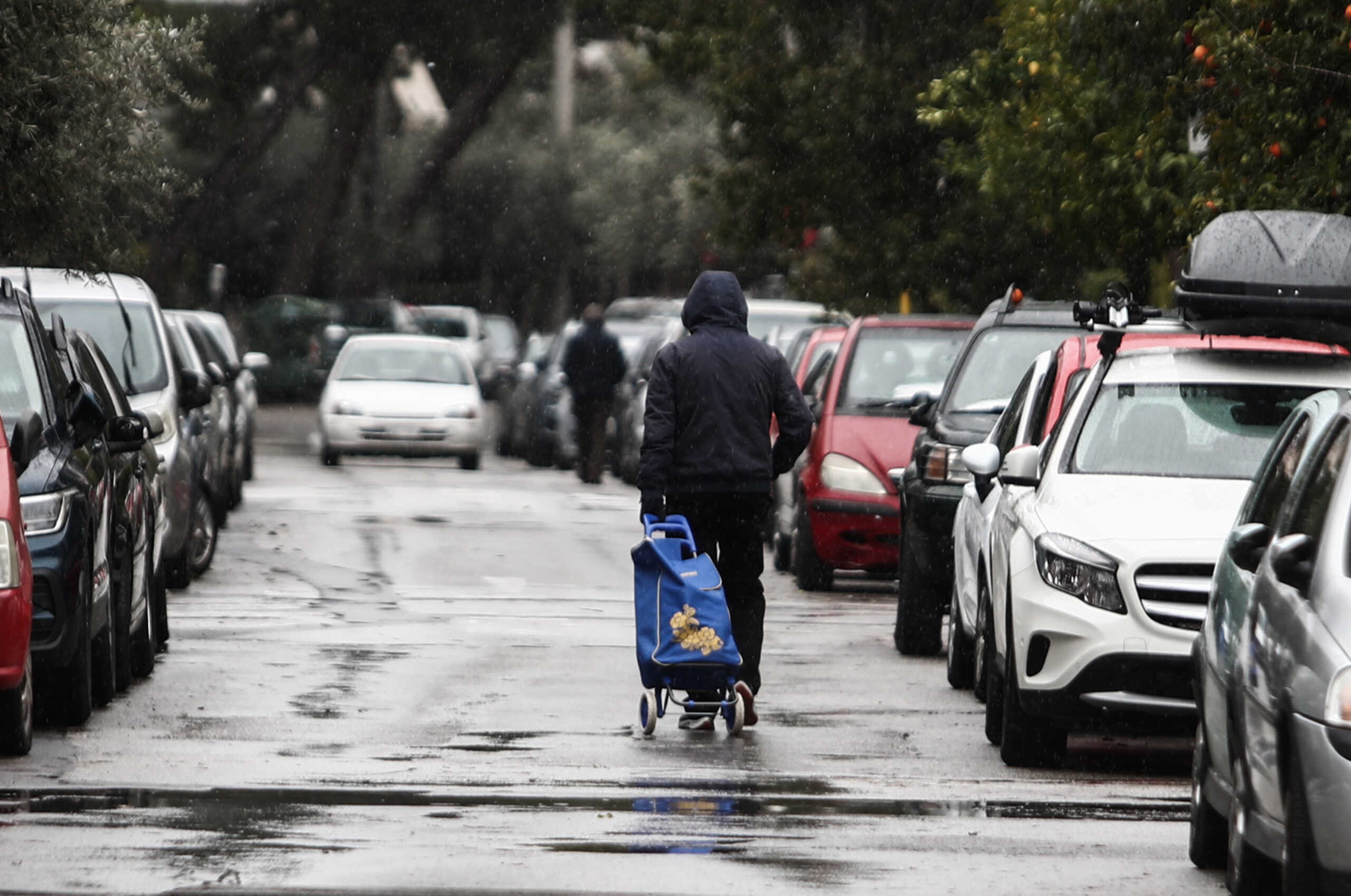 Καιρός – meteo: Βουτιά της θερμοκρασίας ως 7 βαθμούς με ισχυρές βροχές – Δύσκολη μέρα η Τρίτη