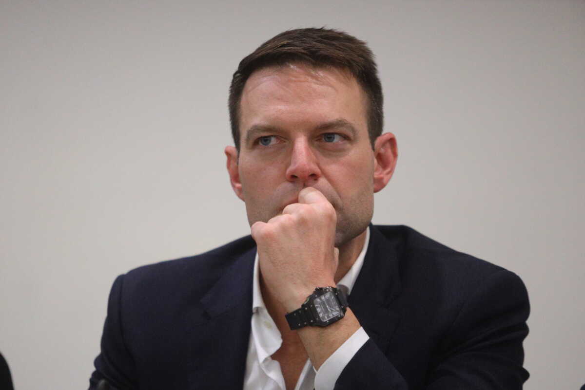 Ο πρόεδρος του ΣΥΡΙΖΑ Προοδευτική Συμμαχία, Στέφανος Κασσελάκης, στην εκδήλωση που διοργανώνει ο "Κύκλος Νέων Επιχειρηματιών", Τετάρτη 13 Δεκεμβρίου 2023. 
(ΓΙΑΝΝΗΣ ΠΑΝΑΓΟΠΟΥΛΟΣ
