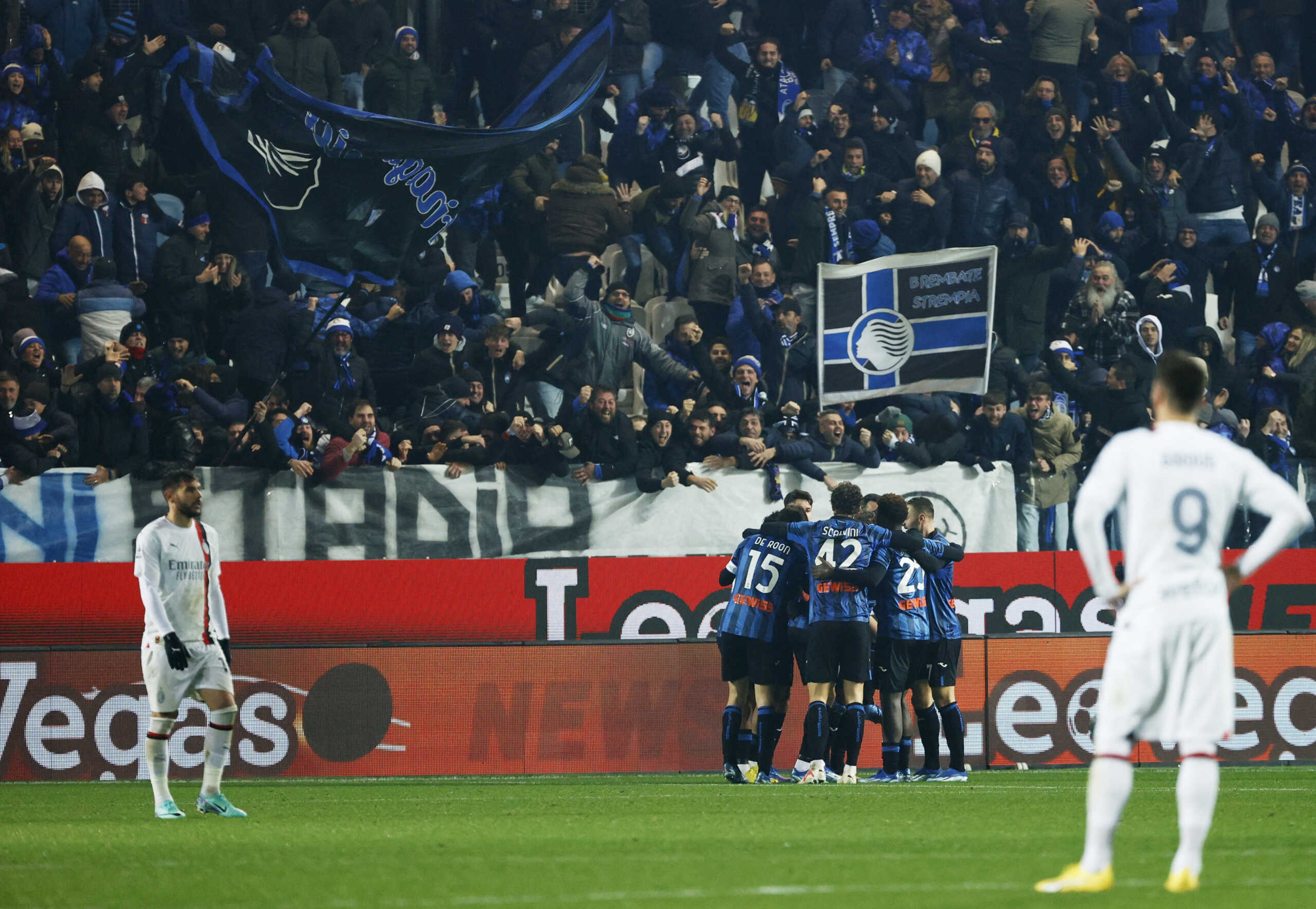 Soccer Football - Serie A - Atalanta v AC Milan - Stadio Atleti Azzurri, Bergamo, Italy - December 9, 2023 Atalanta's Luis Muriel celebrates scoring their third goal with teammates REUTERS