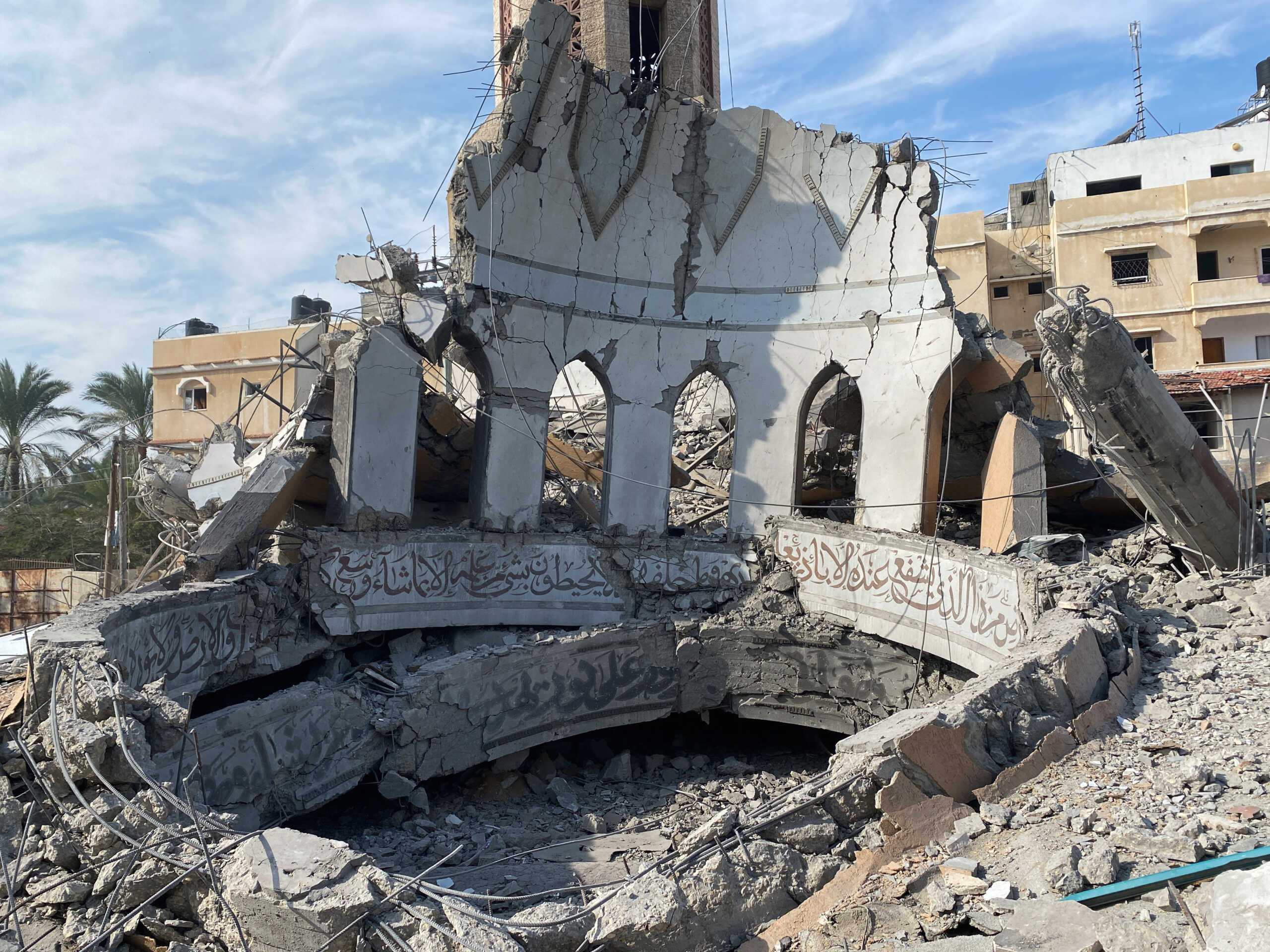 Η Χαμάς καταγγέλλει βομβαρδισμό ιστορικού τεμένους στη Γάζα
