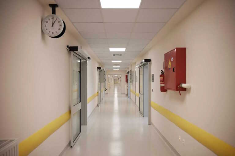 Στον εισαγγελέα ο νοσηλευτής που κατηγορείται για σεξουαλική κακοποίηση 23χρονης σε νοσοκομείο της Πάτρας