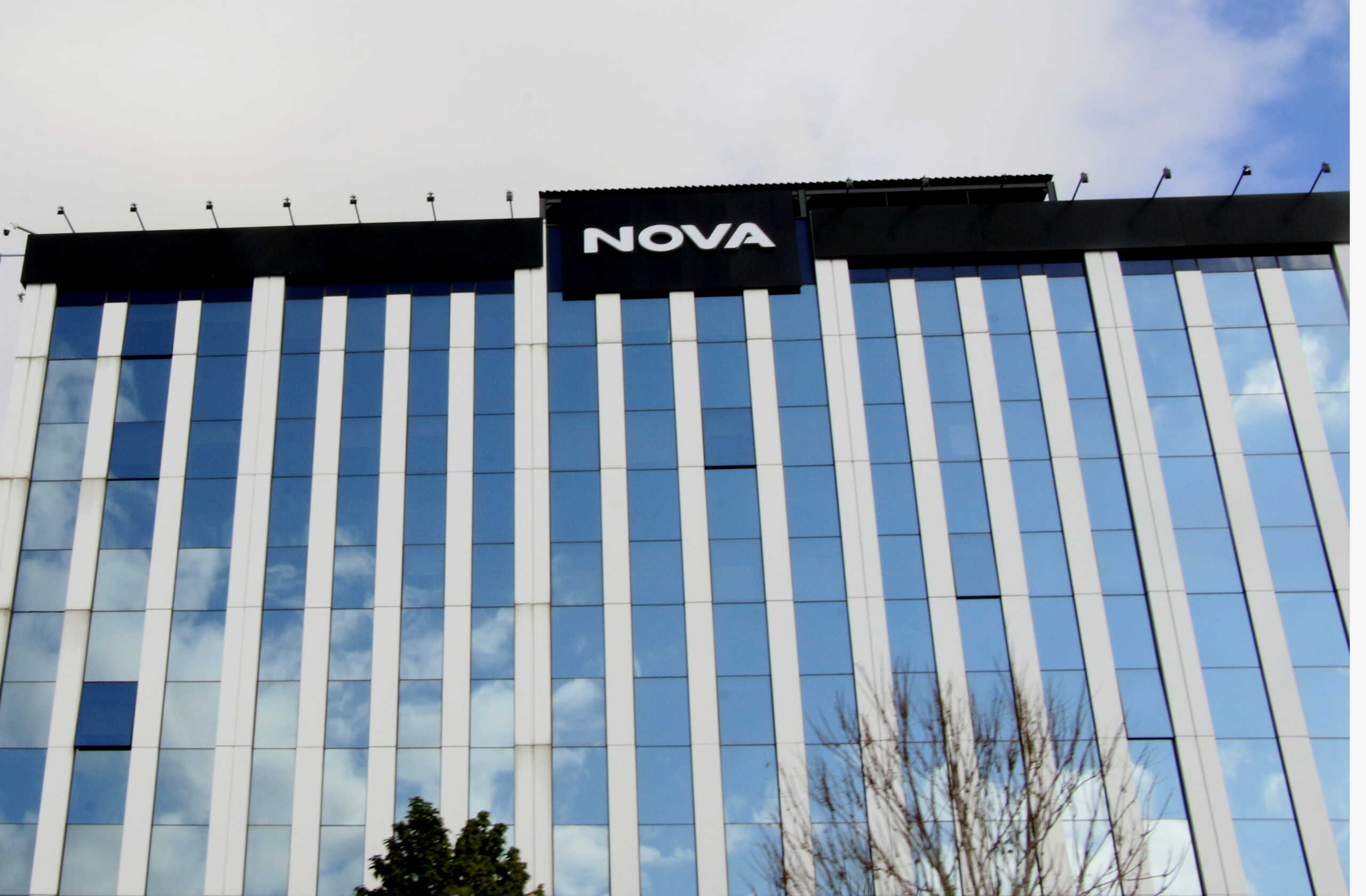 Προβλήματα στο δίκτυο της NOVA: Δεν δέχονται κλήσεις και SMS οι συνδρομητές
