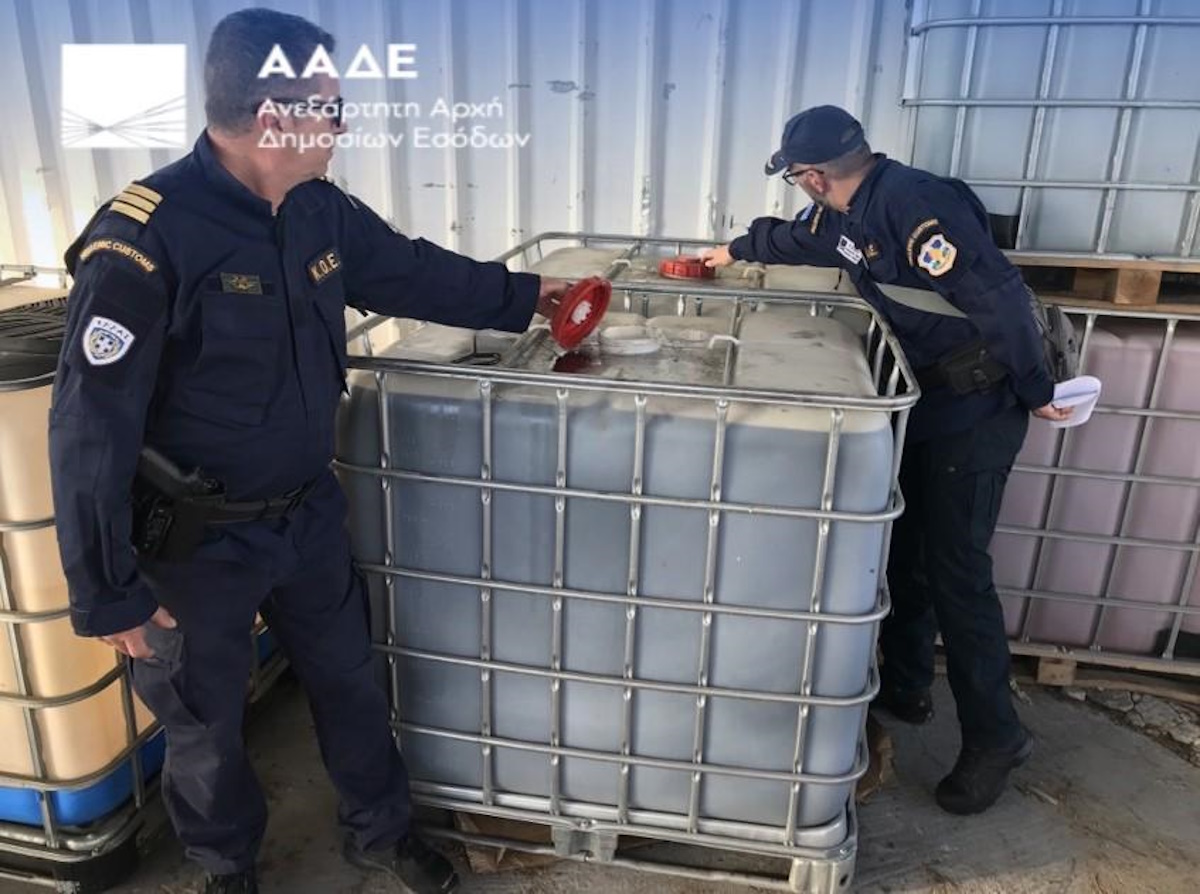 ΑΑΔΕ: Οριστική ανάκληση άδειας πρατηρίου καυσίμων – Βρέθηκε με παράνομες δεξαμενές πετρελαίου ναυτιλίας