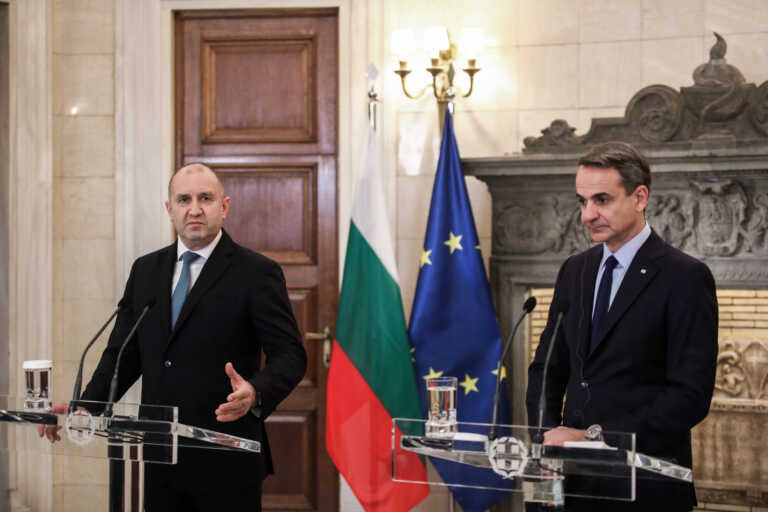 Κ. Μητσοτάκης – Ρ. Ράντεφ: Η ενέργεια στο επίκεντρο της συνεργασίας Έλλαδας και Βουλγαρίας