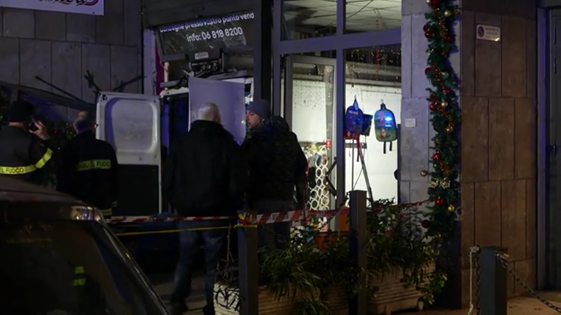 Ρώμη: Φορτηγό έπεσε πάνω σε μαγαζί με αρώματα – 5 τραυματίες από την πρόσκρουση