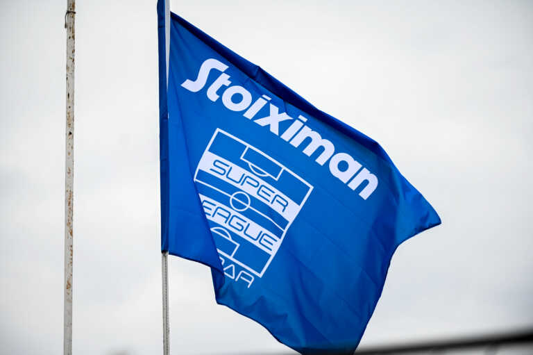 Super League 1: Κατά του «λουκέτου» στις κερκίδες οι «μεγάλοι» του πρωταθλήματος